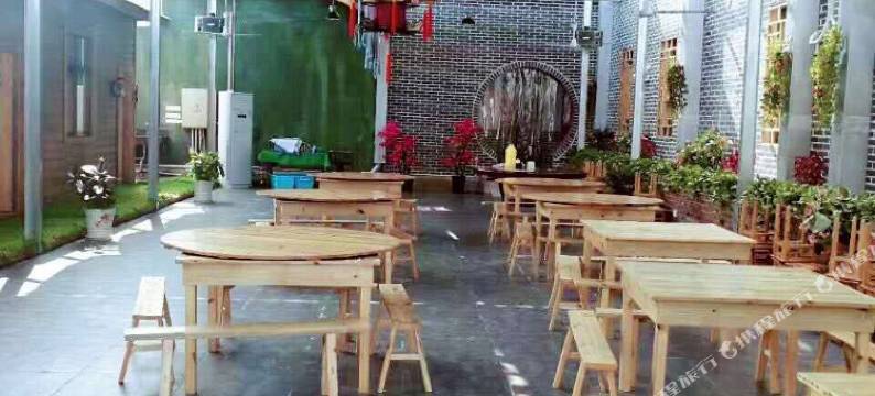 钟祥石门生态山庄图片