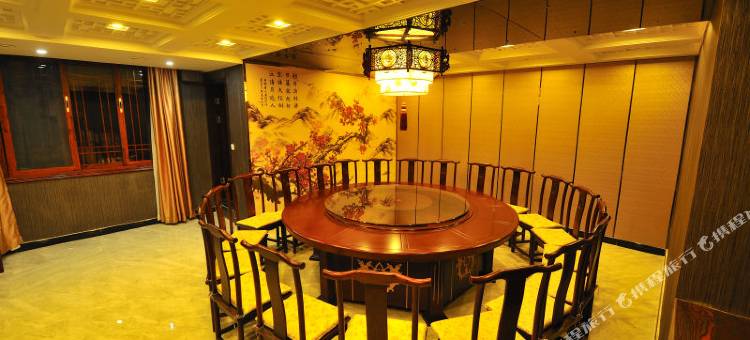 雅江雅静酒店图片