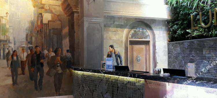 WH佩斯农甘卢米诺酒店(Luminor Hotel Pecenongan Jakarta by WH)图片