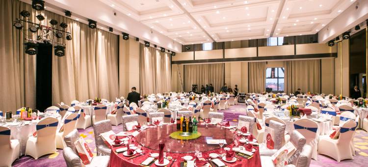 银宿酒店(南部商务区罗蒙环球乐园店)图片