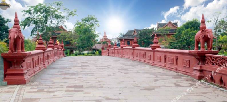 西双版纳景洪美度大酒店(热带花卉园傣乡水城店)图片