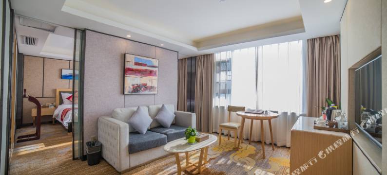 武汉九龙国际酒店(黄鹤楼武昌火车站店)图片