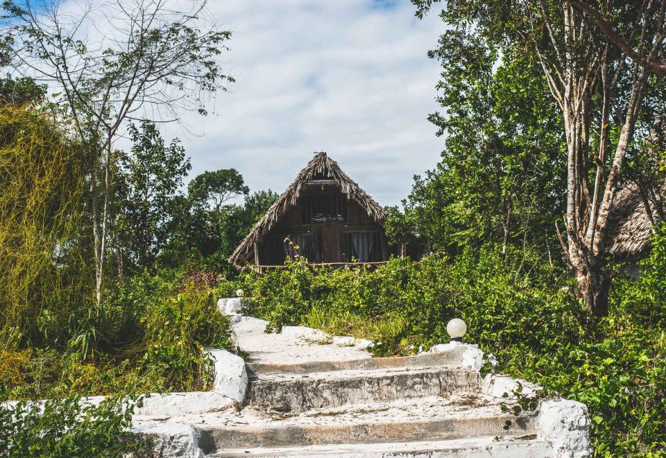 Kae Funk Resort Hotel Overview