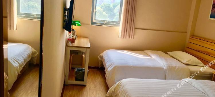 易佰良品酒店(长沙县星沙公园世界之窗店)图片