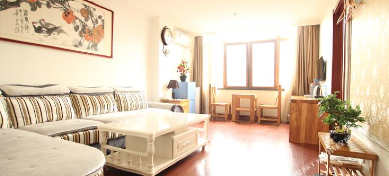 金达商务酒店(青岛胶州龙湖天街店)图片