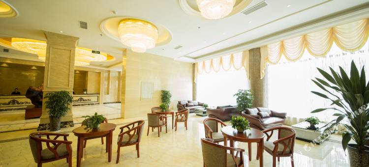 沐川裕和大酒店图片