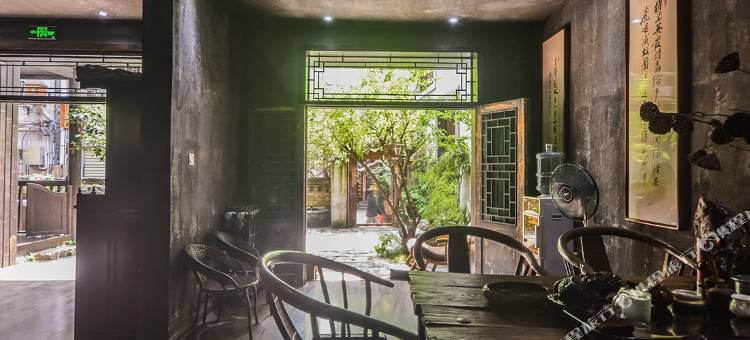 久栖·凤凰尘埃落定精品度假民宿图片