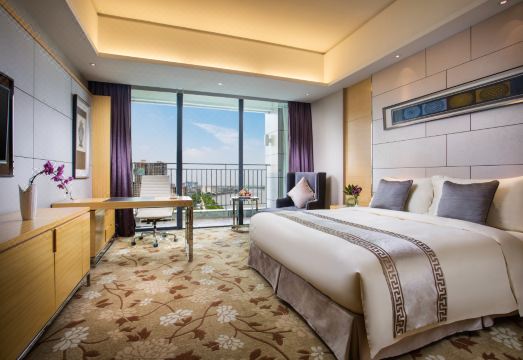 Grand View Hotel (Dongguan Huayang Lake) Hotel Overview