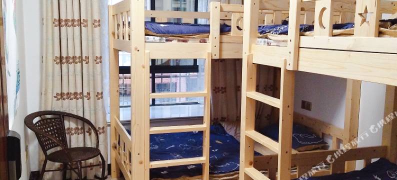 七月青年旅社(柳州万达科大店)图片