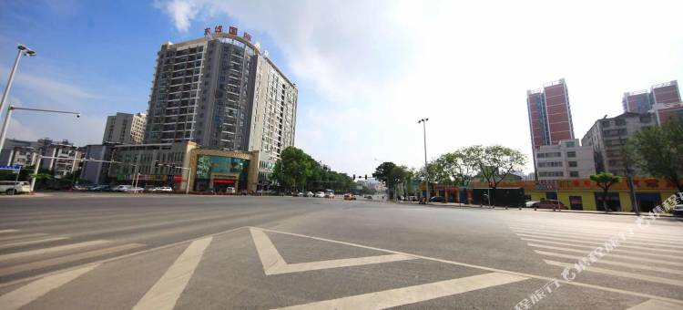 东城国际酒店(荆门月亮湖店)图片