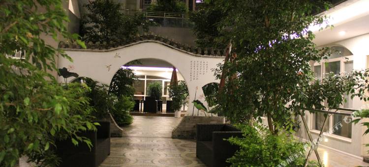米易玲珑花园酒店图片