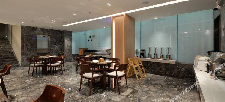 纳良酒店(大理祥云高铁站店)图片