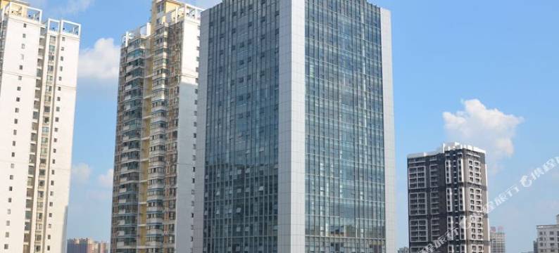 武汉等你青年旅舍(光谷广场地铁站店)图片