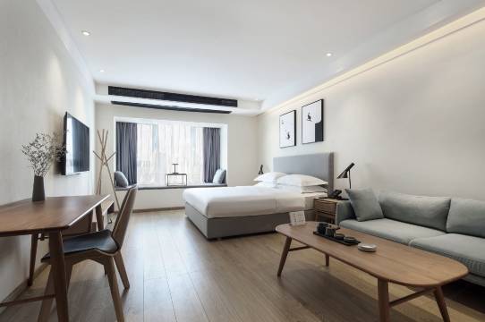 麓隐设计师酒店(重庆南滨路长嘉汇店)