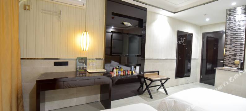 清沐酒店(常州邹区灯具城泰富广场店)图片