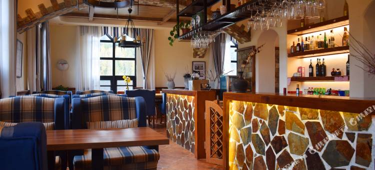 泸沽湖兮玥湿地景观酒店图片