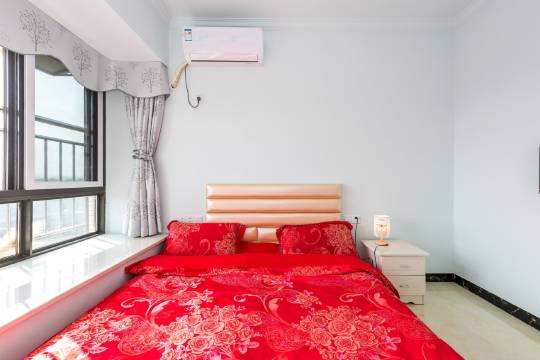 自贡C.C特色民宿(园富路分店)