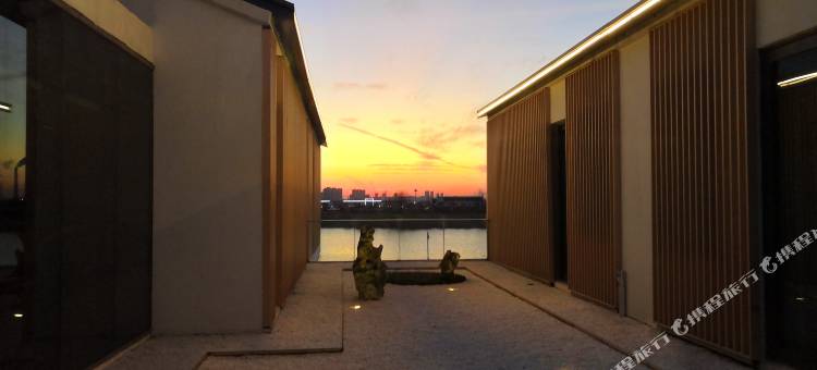 深潜星宿酒店(扬州东高铁站)图片