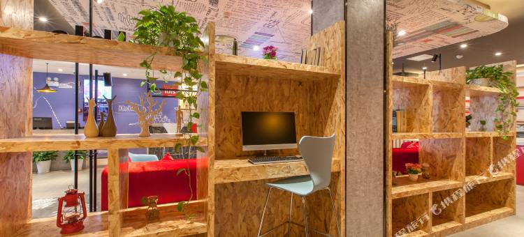 宜必思酒店(武汉司门口黄鹤楼地铁站店)图片