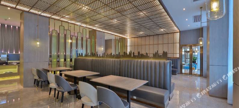 EJURA逸居精选酒店(广州北站融创文旅城店)图片