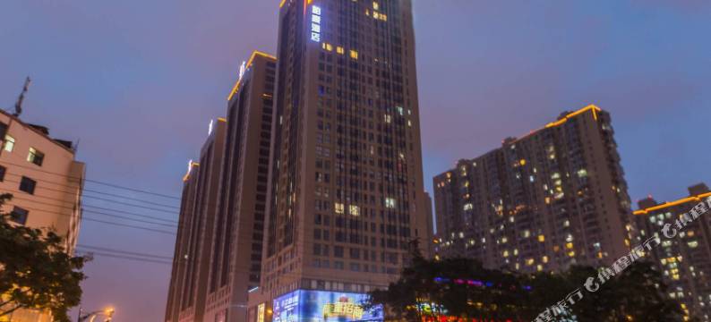 深蓝柏豪酒店(昆明火车站店)图片