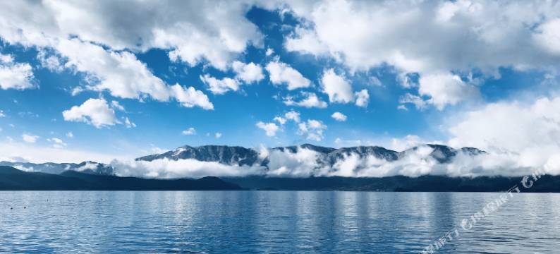 泸沽湖安娜俄半岛湖景精品酒店图片