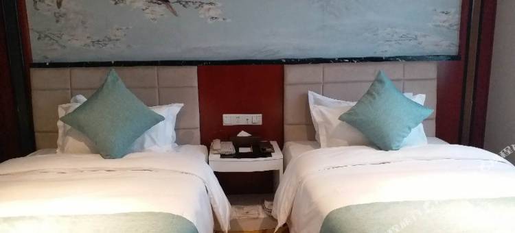 黎都凯瑞精选酒店(武汉吴家山五环大道轻轨站店)图片