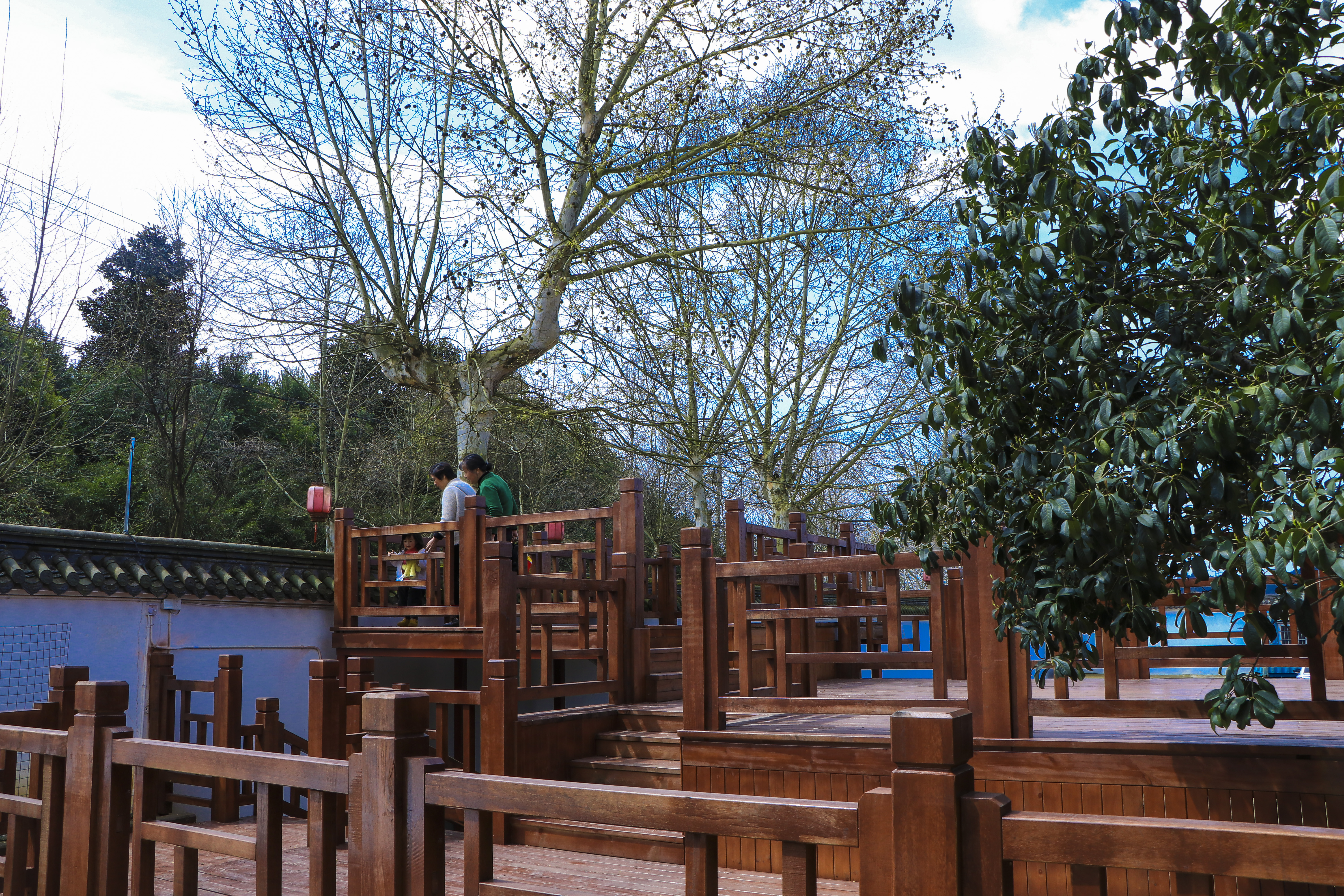 Xinchang Meets A Resident of XishanOver view