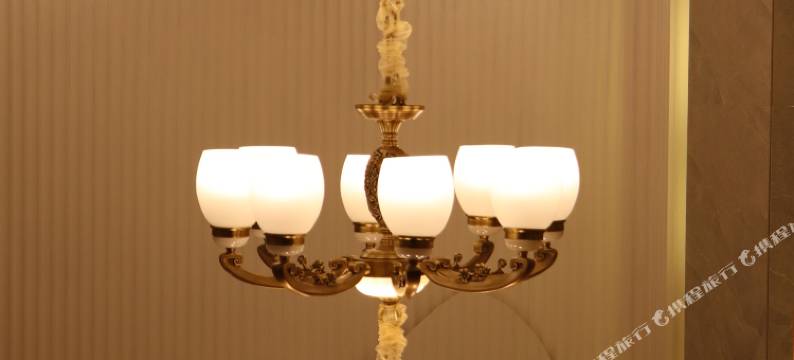 临夏山景套房假日酒店图片