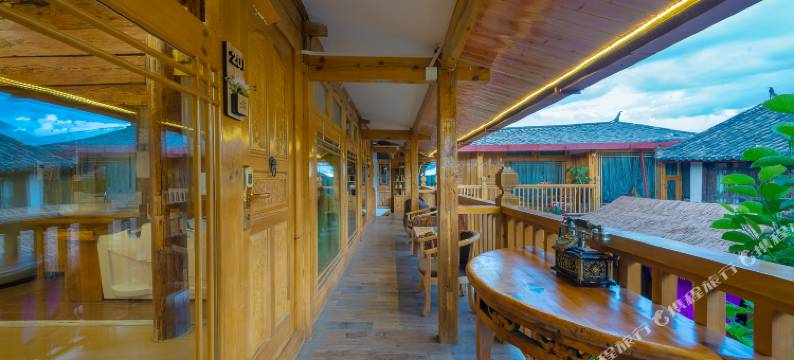 丽江榆槐人家客栈图片