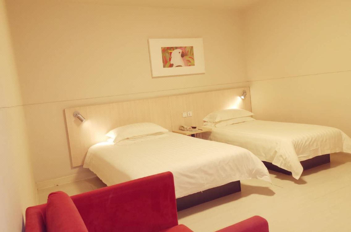 Jinjiang Inn Zhangjiakou Xuanhua Railway Station Hotel - 
