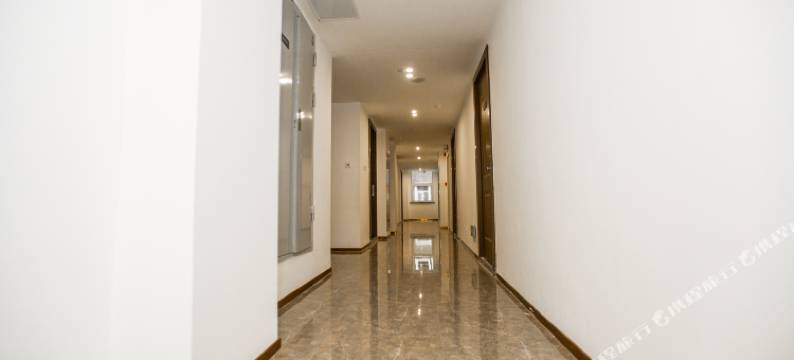 格兰电影公寓(青岛流亭综合商务区店)图片