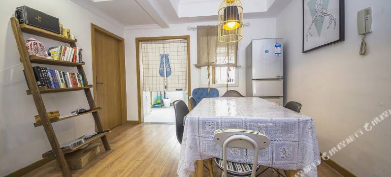 上海万有引力青年旅舍图片