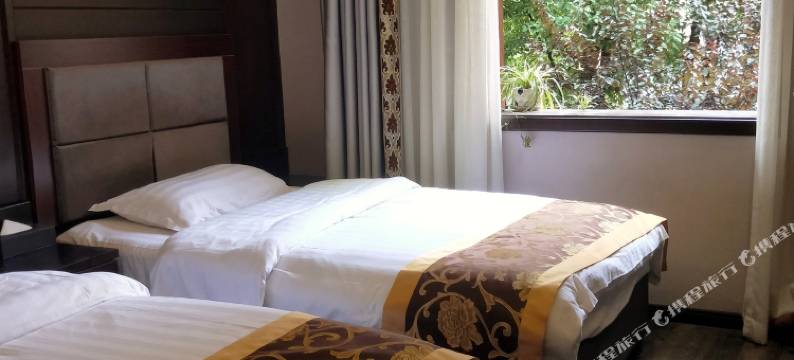 仁怀半山花语咖啡驿站图片