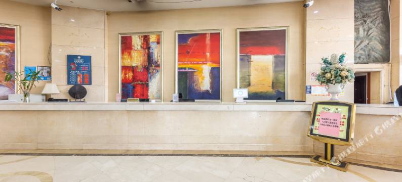 明珠云抱酒店(济南站南广场店)图片