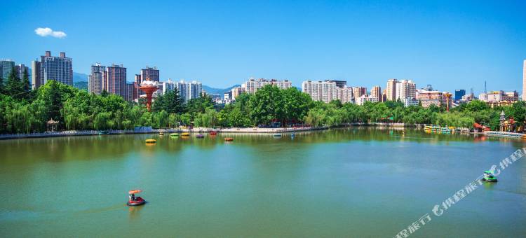 金翎假日酒店(宝鸡令氏家外家店)图片