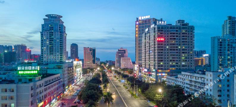 精品假日大酒店(北海大润发高铁站店)图片