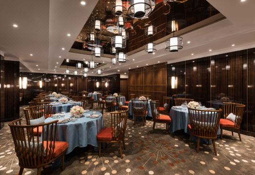 Novotel Shanghai Hongqiao Hotel Overview