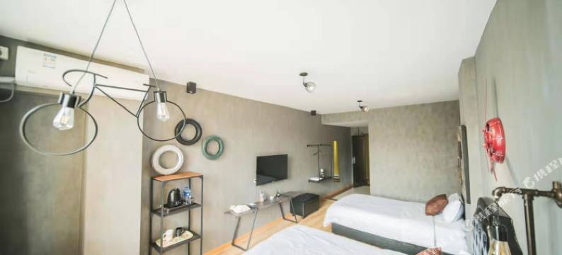 师宗万利酒店图片