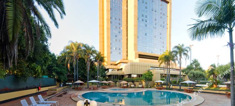 彩虹大厦酒店及会议中心(Rainbow Towers Hotel & Conference Centre)图片