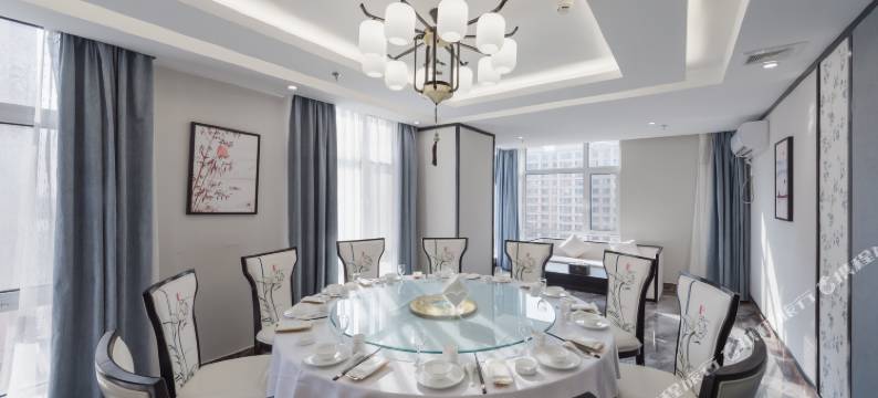 鹏朵岚枫酒店图片