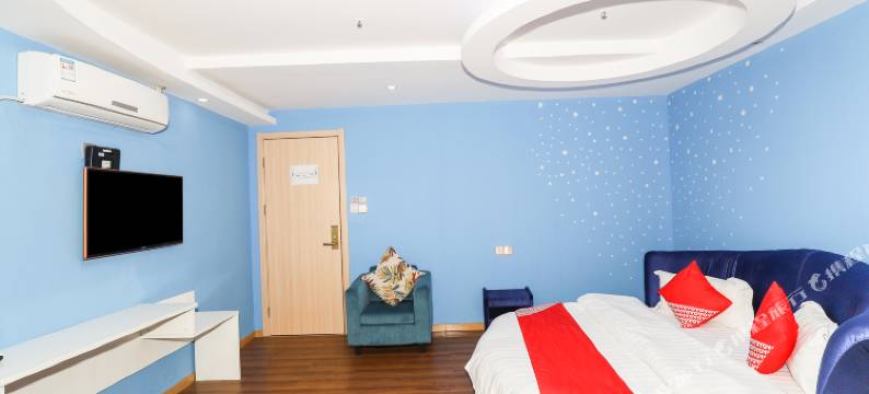 泰州逸君假日酒店(苏北商业广场店)图片