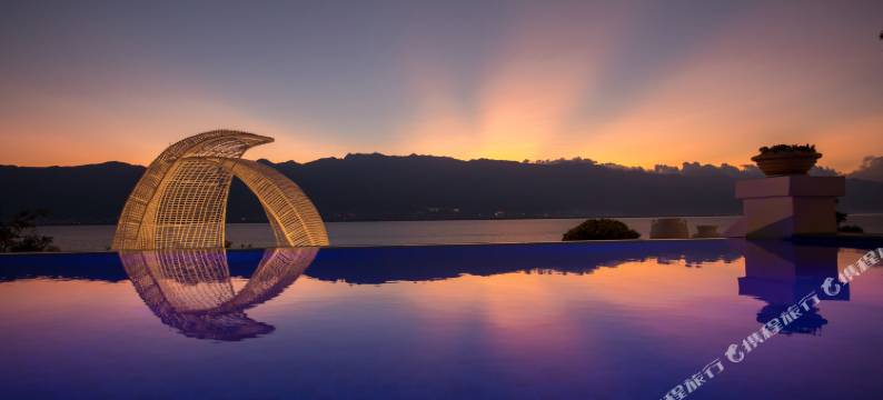 大理和柒海景酒店图片