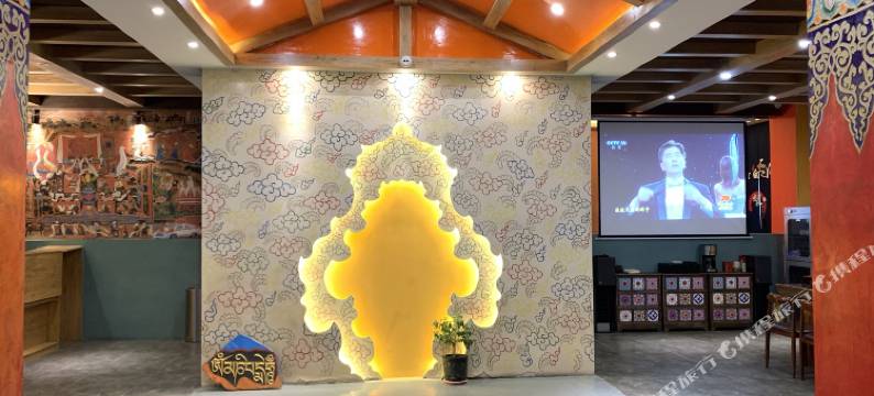 康定白云间酒店(新都桥店)图片