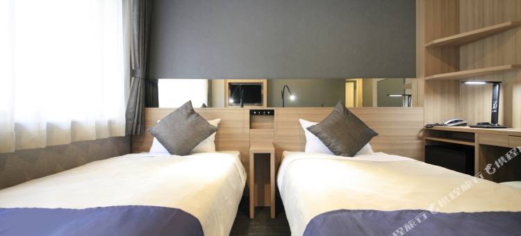 大阪心斋桥昆特萨酒店 Comic&Books(Quintessa Hotel Osaka Shinsaibashi Comic&Books)图片