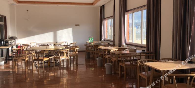 色达云水居民宿图片