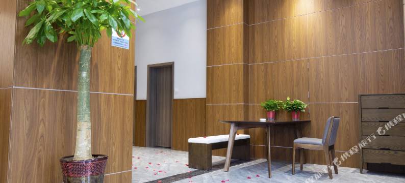 罗曼蒂克酒店(西安高新区造字台地铁站店)图片