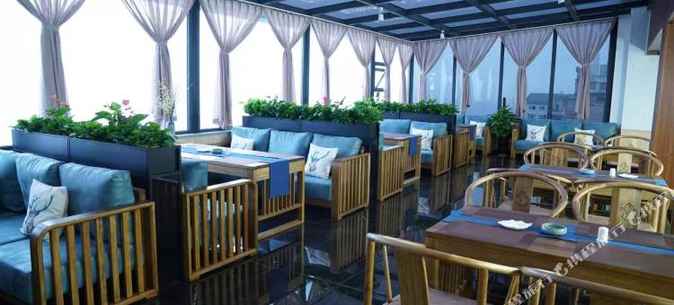 屏山璞舍·雅居酒店(屏山县步行街店)图片