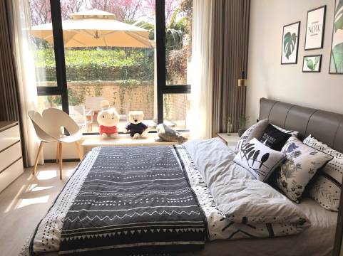 上海城市客厅公寓(8号店)