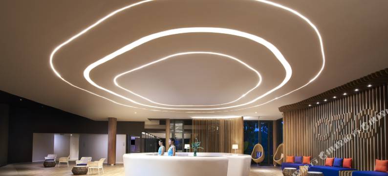 普吉岛遨舍度假酒店(OZO Phuket)图片